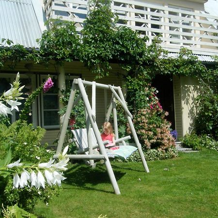 Kaju Guesthouses Nasva Exteriér fotografie
