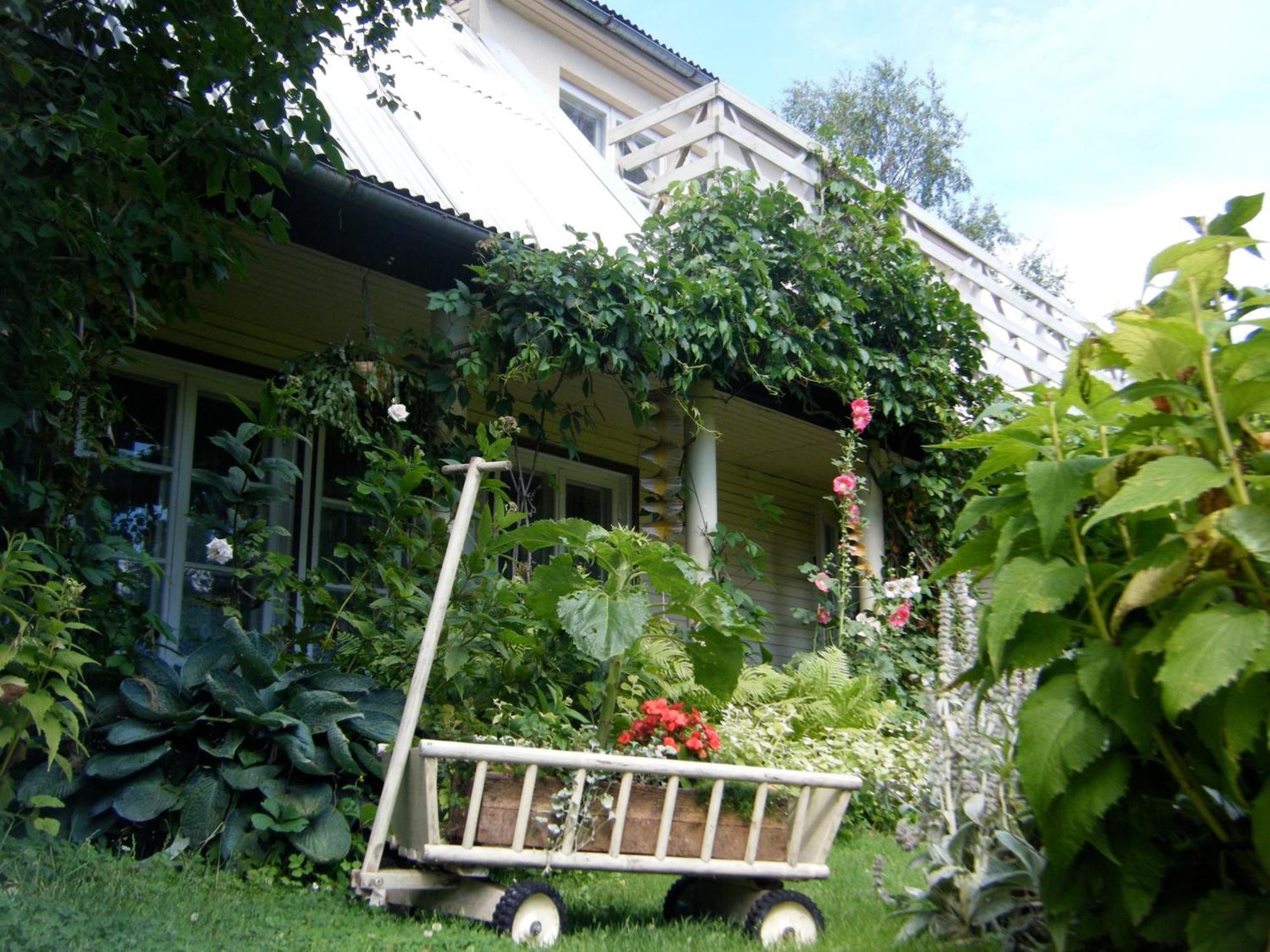 Kaju Guesthouses Nasva Exteriér fotografie